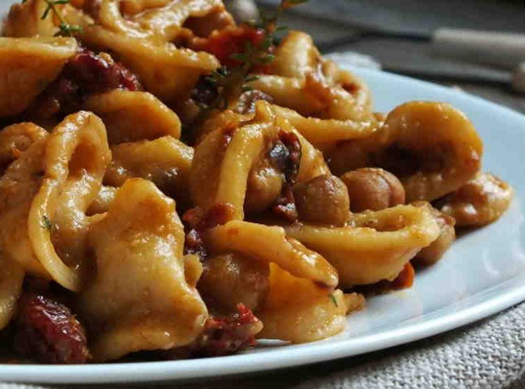 sugo ceci e peperoni