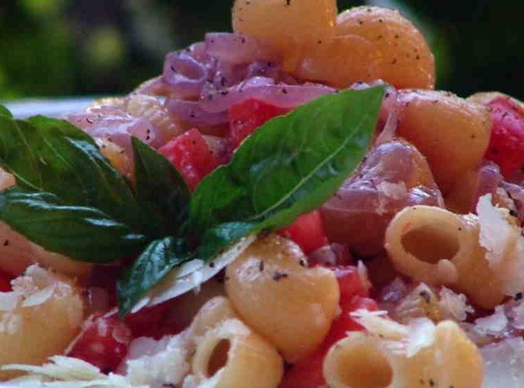 sugo pomodorini e cipolla