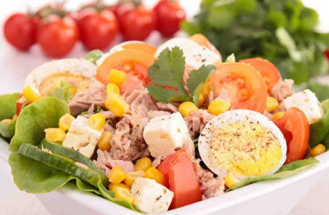 insalata mais e uova