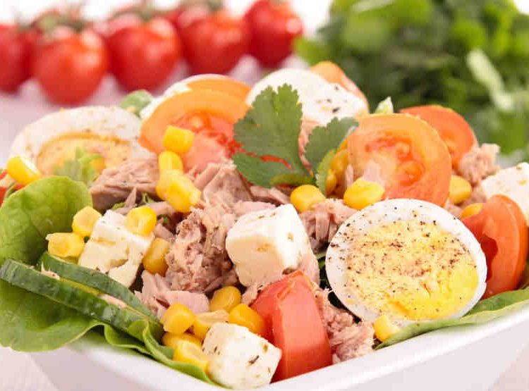 insalata mais e uova